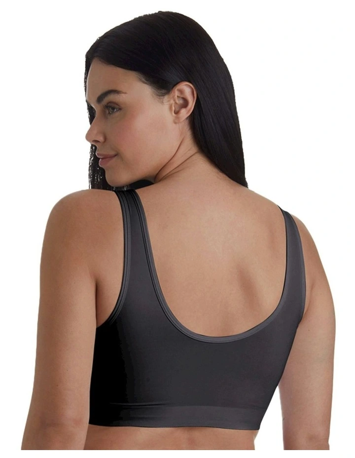 No Side Show Lounge Bra in Black