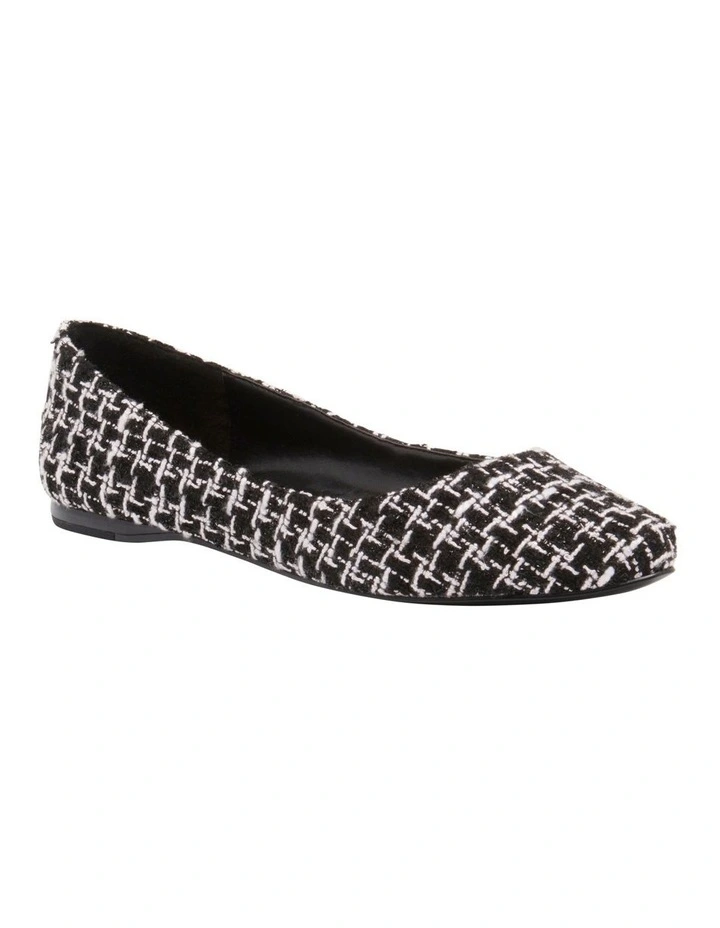 Speakup Ballet Flat in Black and White