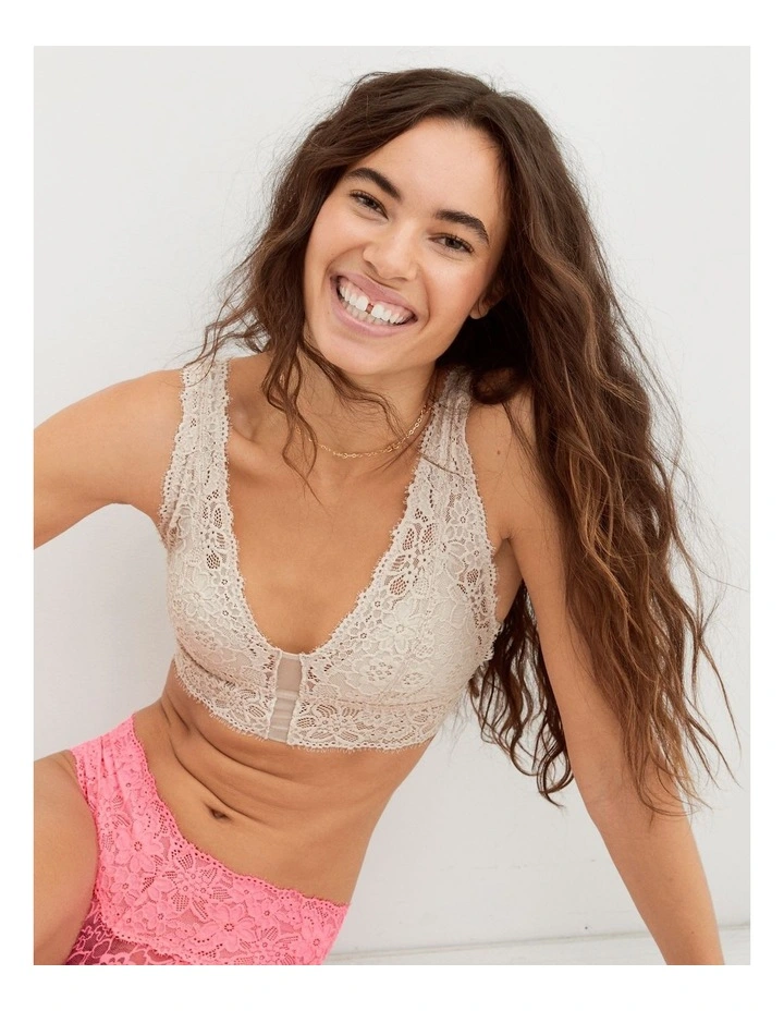 Show Off Eyelash Lace Padded Plunge Bralette in Beige