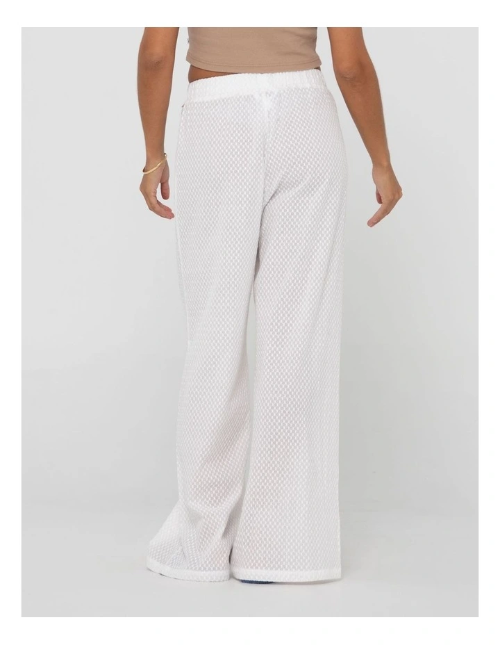 Isabelle Pant in White