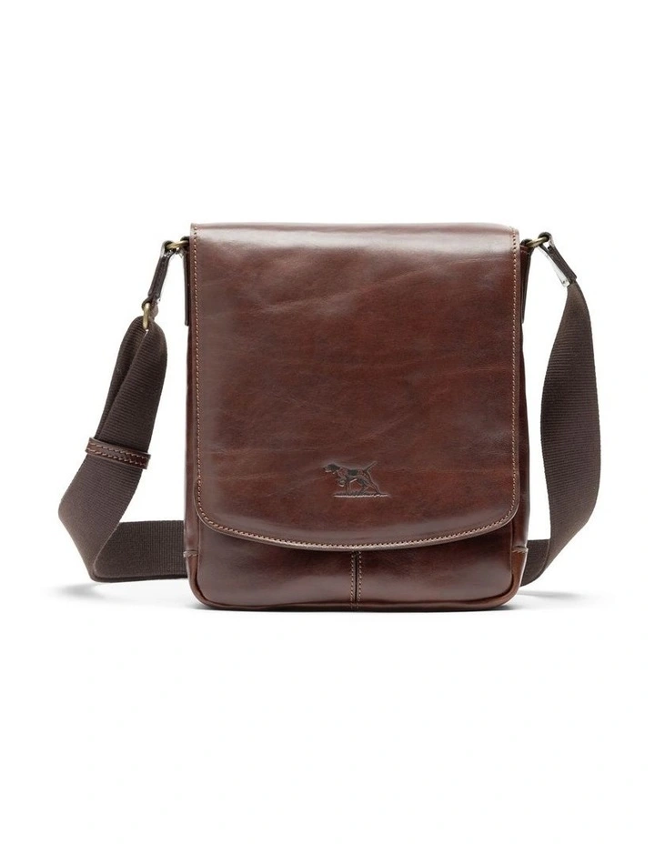 Cambridge Mini Messenger in Chocolate