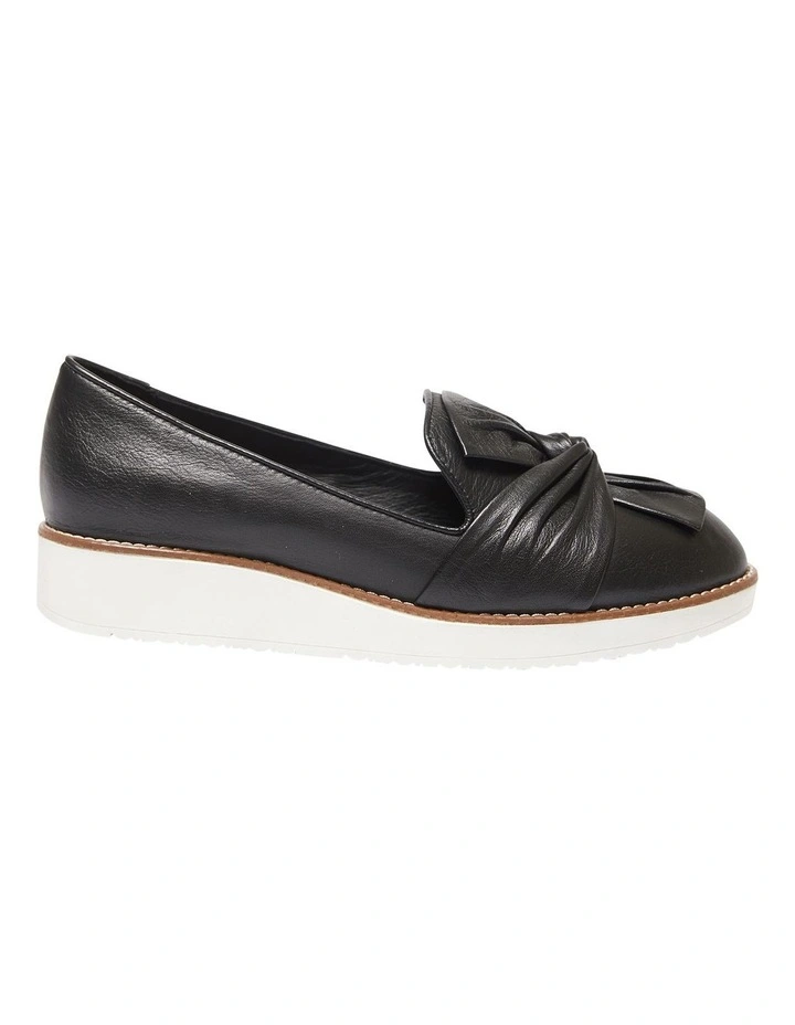 Dandy Black Glove Flat Shoes
