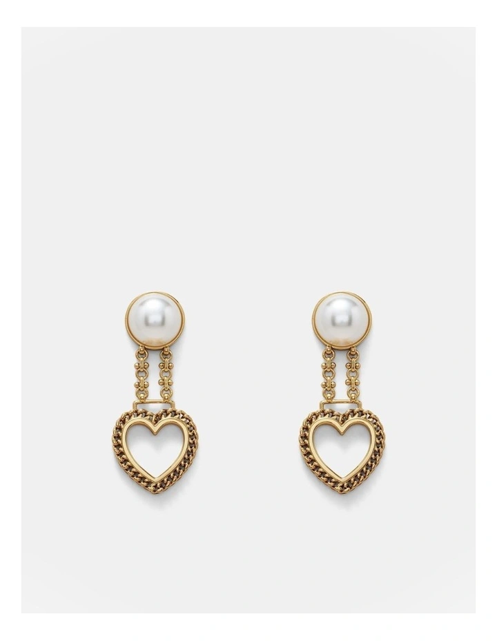 Chained Heart Earrings in Gold