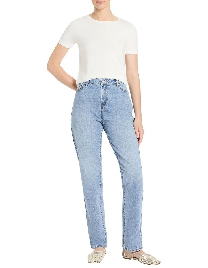 Axelle Relaxed Jean in Pale Wash