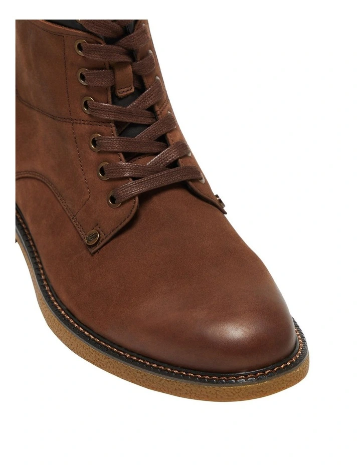 Montreal Rub Boot in Dark Brown