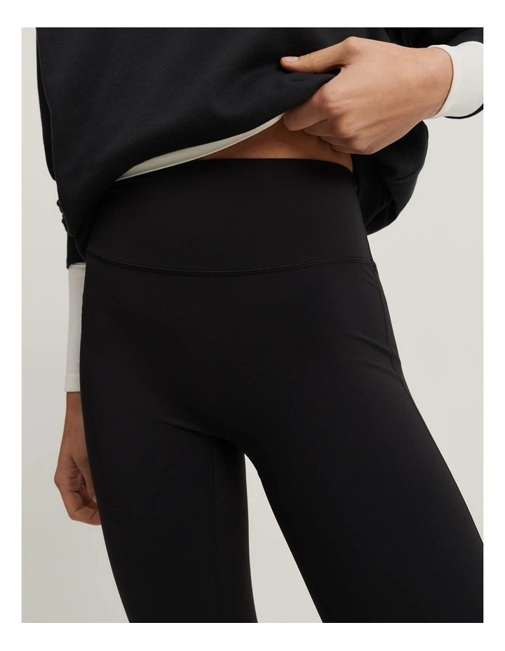 Recycled Nylon Blend Legging in Black