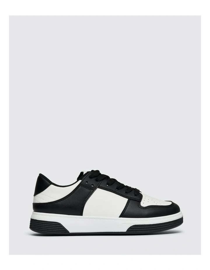Crema Shoes in White/Black