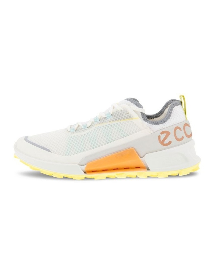 Biom 2.1 X Country Sneaker In White