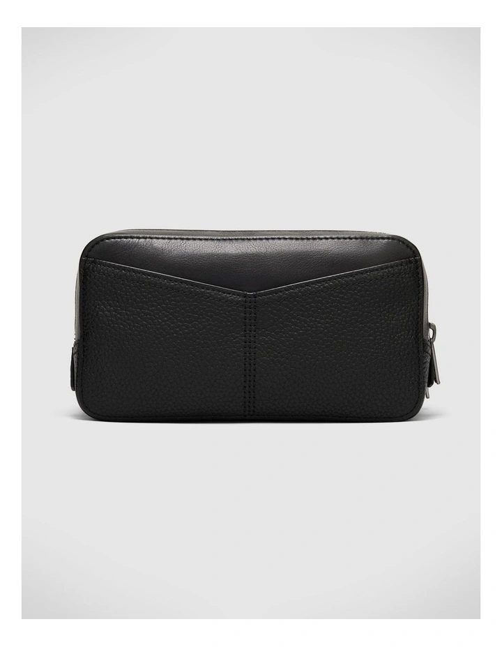 Leather Kit Bag in Black