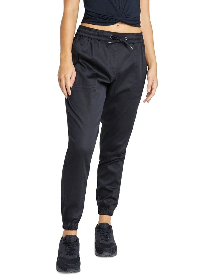 Woven Drawstring Pant in Black