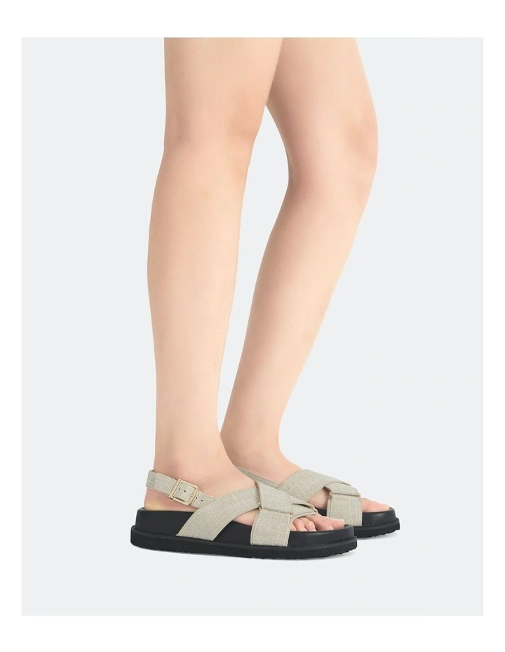 Tylah Flats in Linen