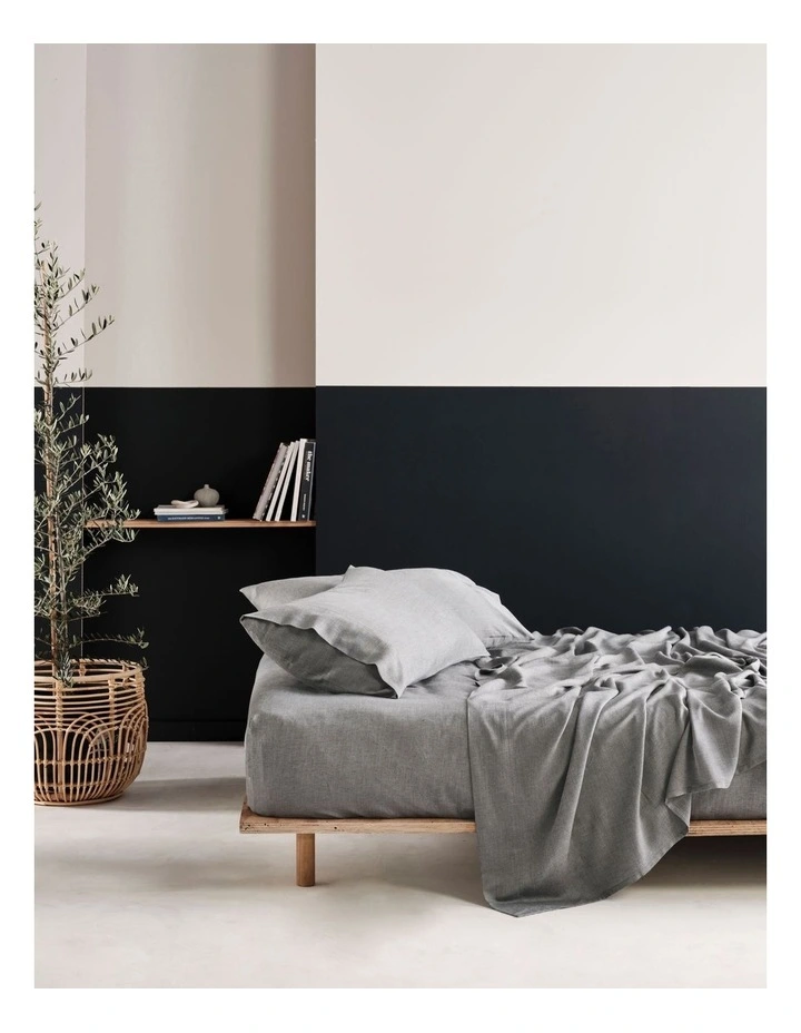 Rejeaneration Rialta Sheet Set in Charcoal