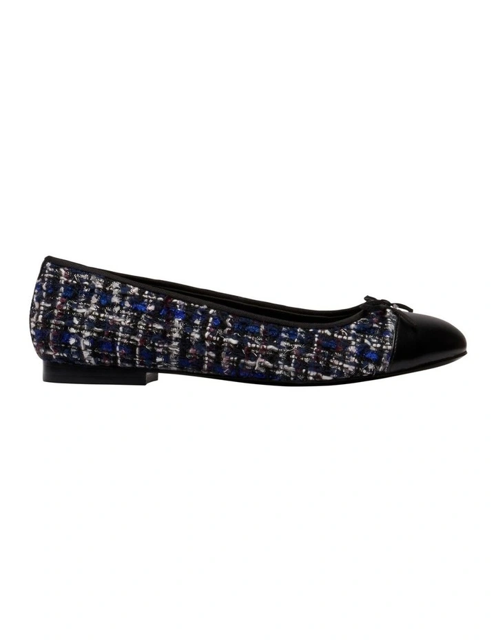 Jinks Shoes in Black