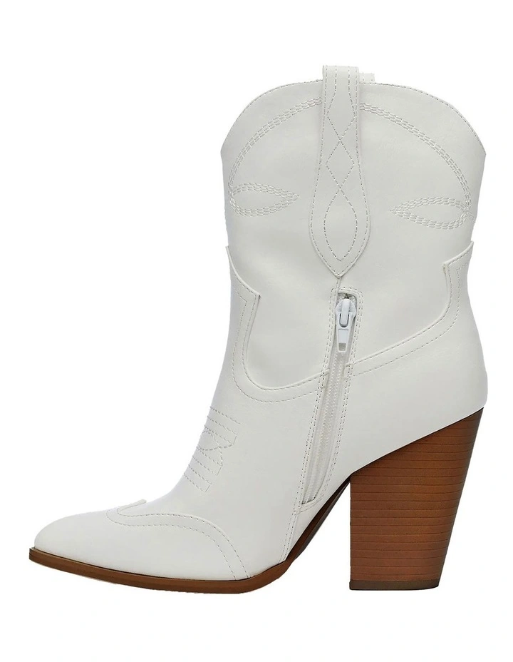 Tammy Western Boots in White