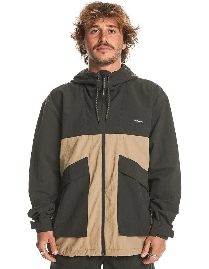 High Horizon Hooded Windbreaker Jacket in Tarmac