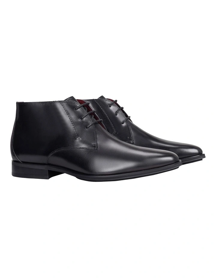 Zed Shoe in Black
