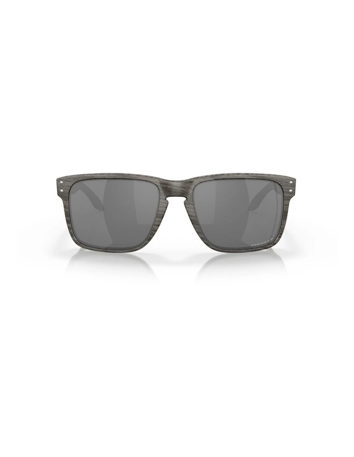 Holbrook XL Polarised Sunglasses in Woodgrain