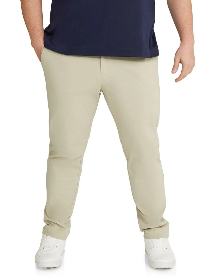 Comfort Flex Chino in Almond
