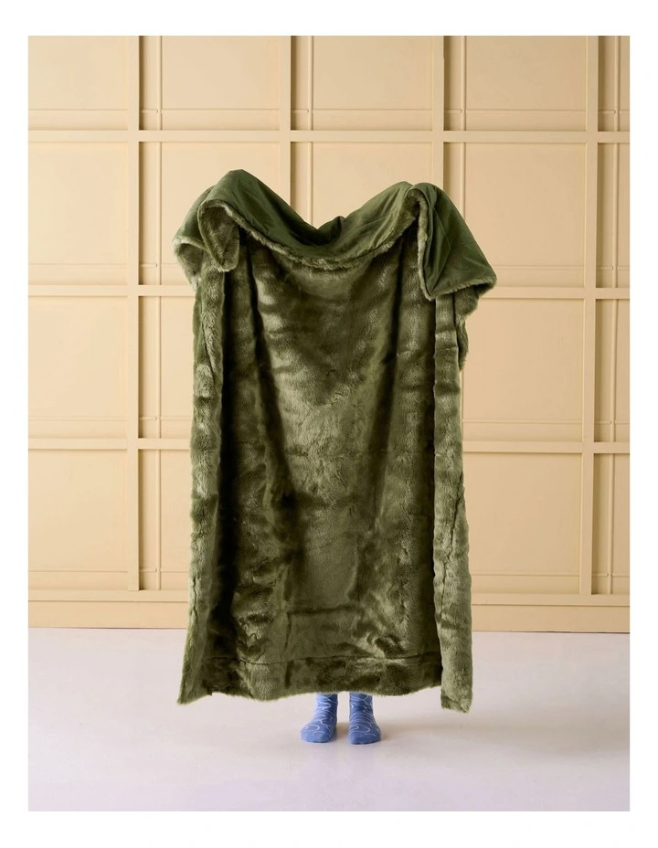 Selma Throw in Moss