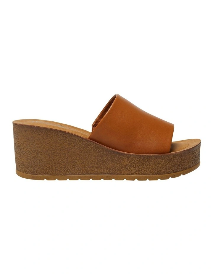 Landon Sandals in Tan Smooth