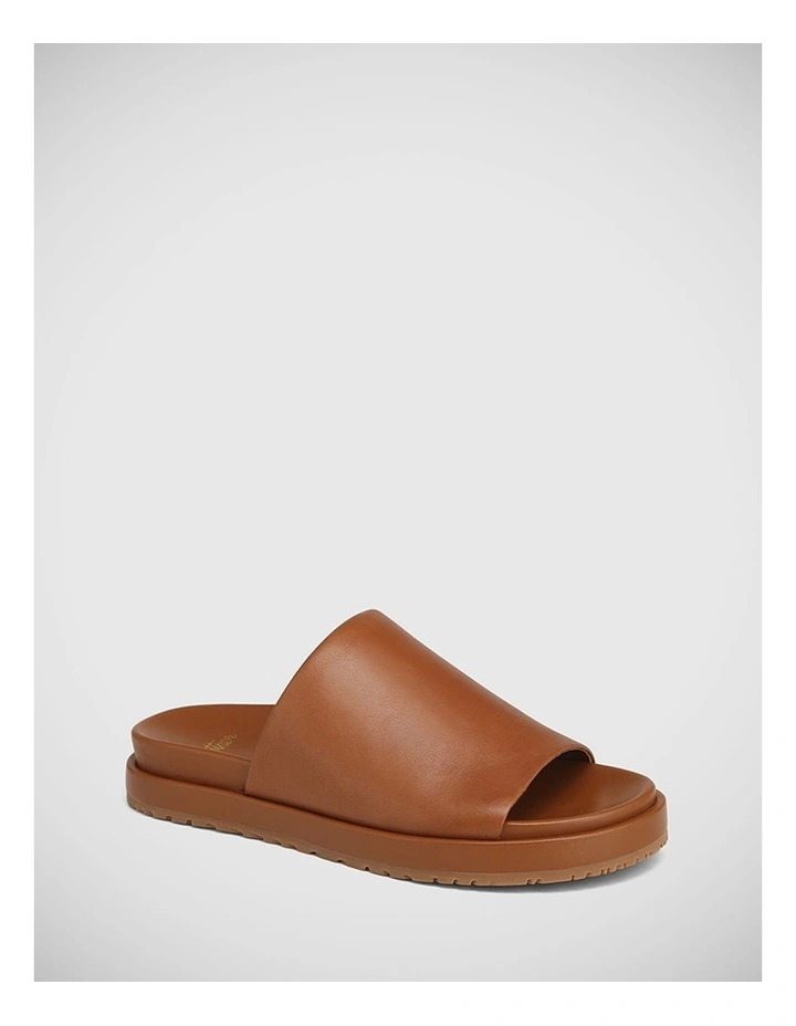 Bollie Leather Sandal in Cognac