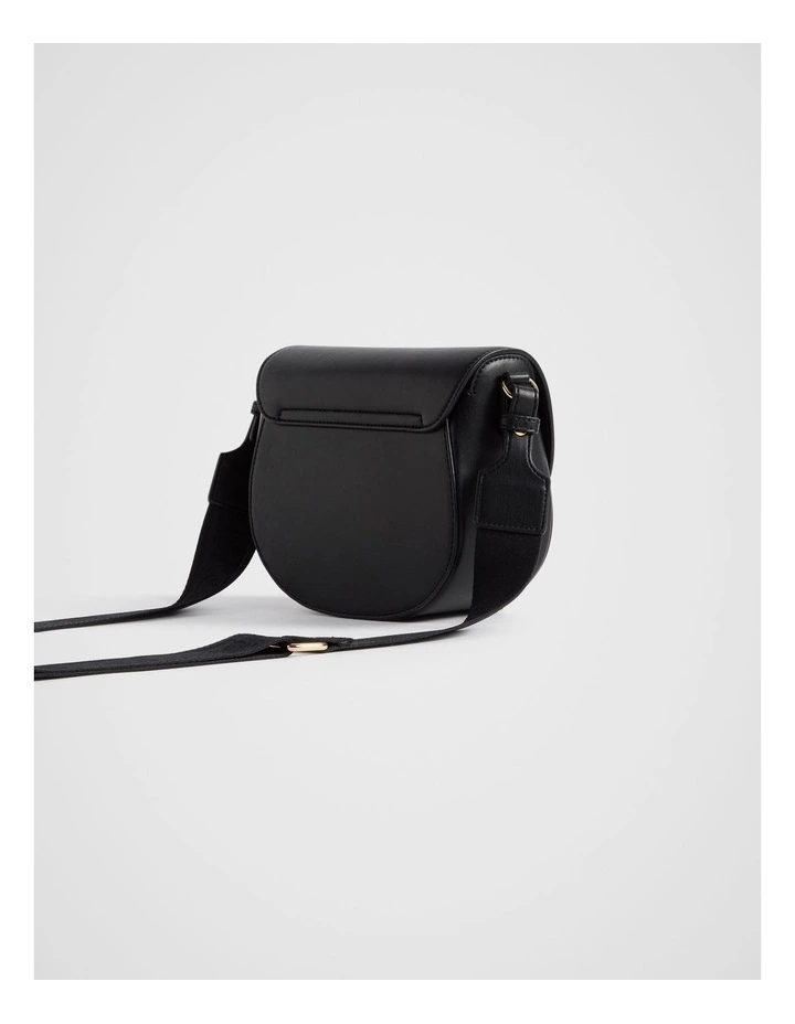 Rounded Saddle Bag in Black