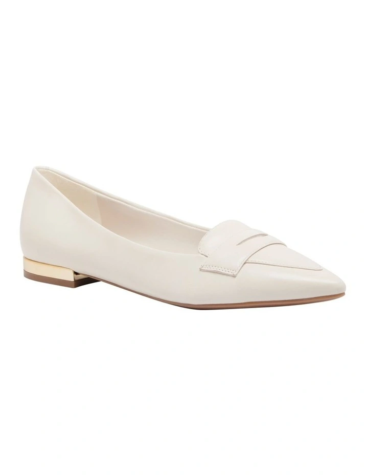 Lallin Loafer in Cream