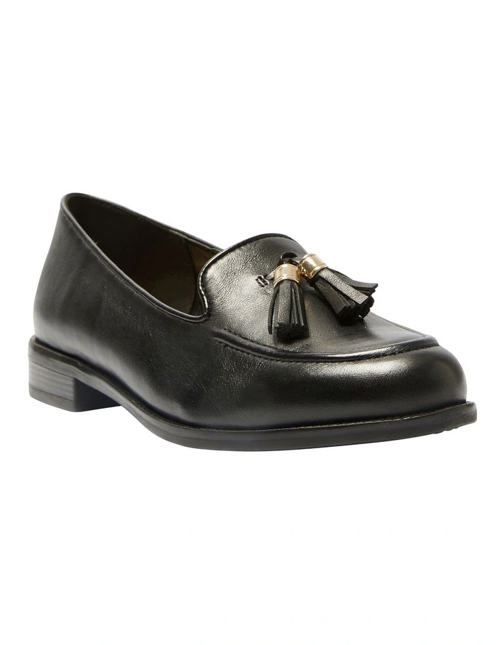 Preppy Loafers in Black