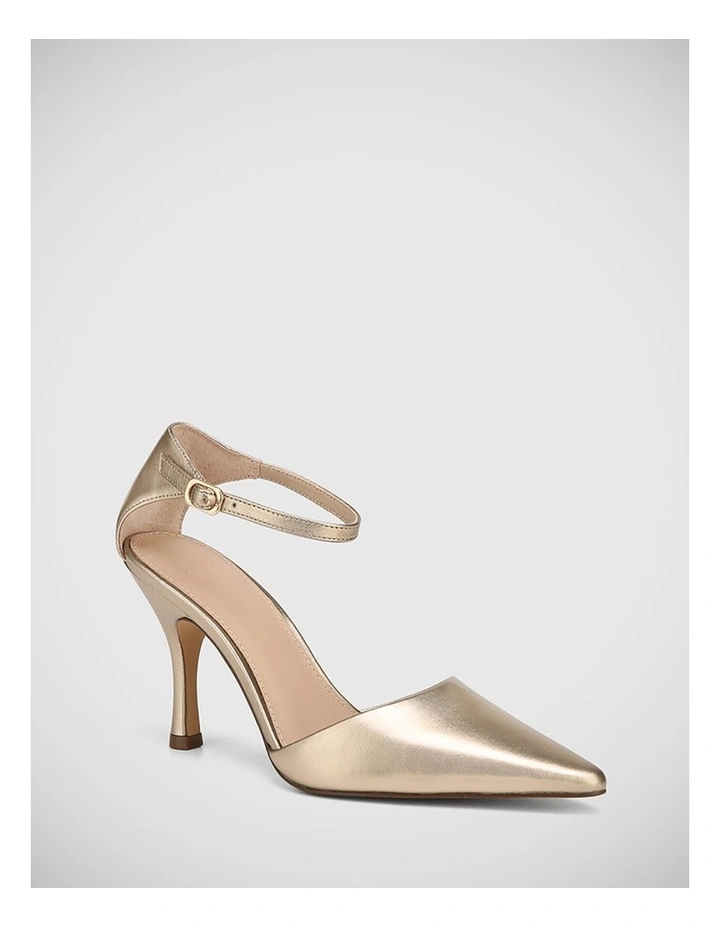 Theo Leather Pump in Champagne