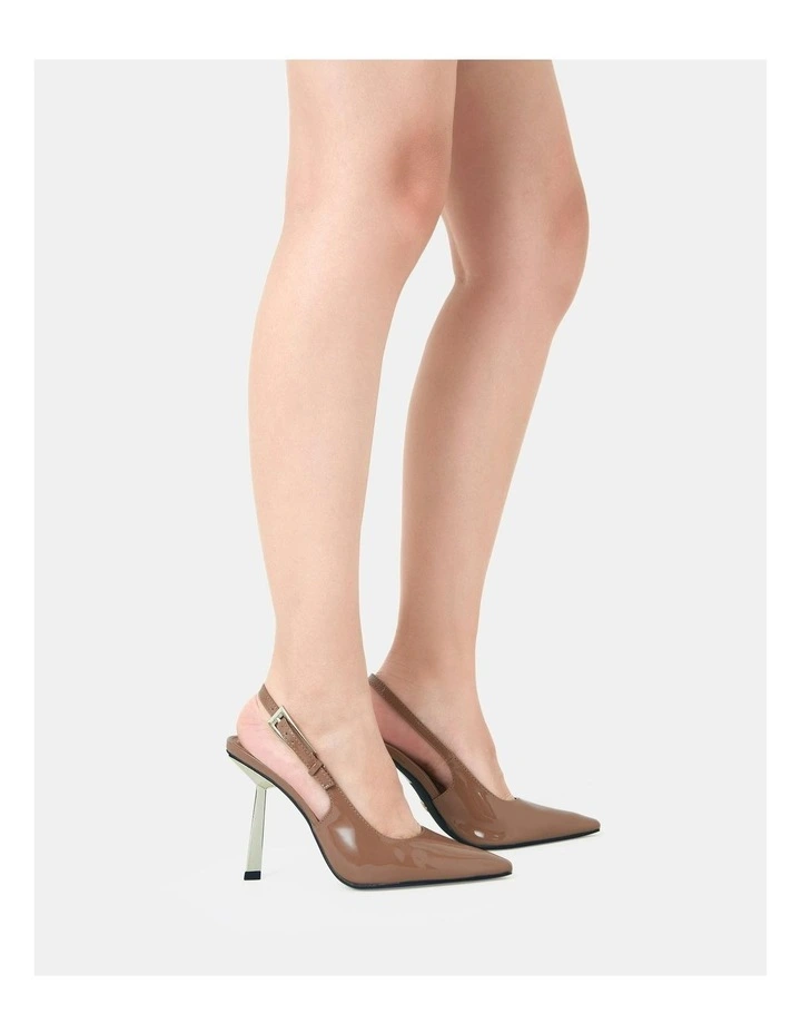 Zooming Heels in Toffee