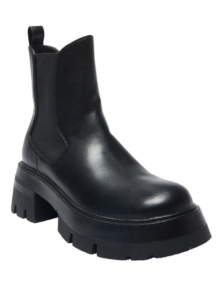 Hayes Boots in Black
