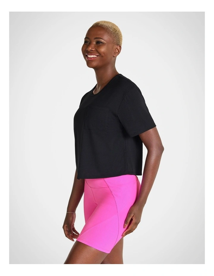 Ribbed Pocket Crop Tee in Black