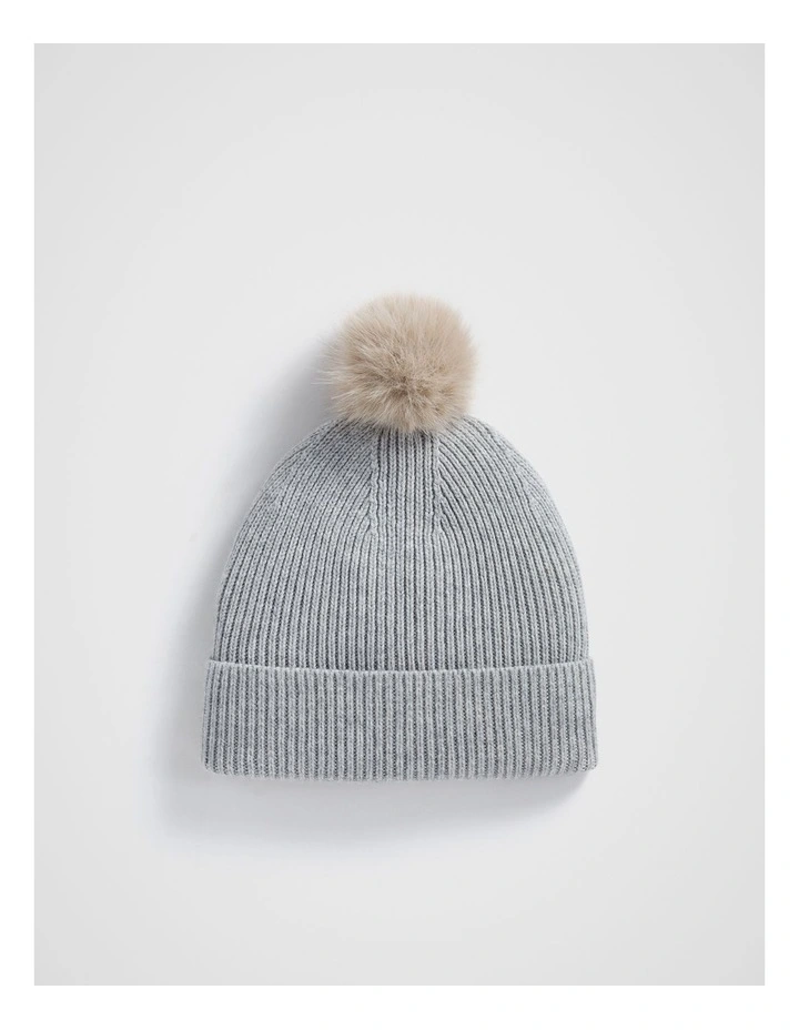 Pom Pom Beanie in Silver Marle