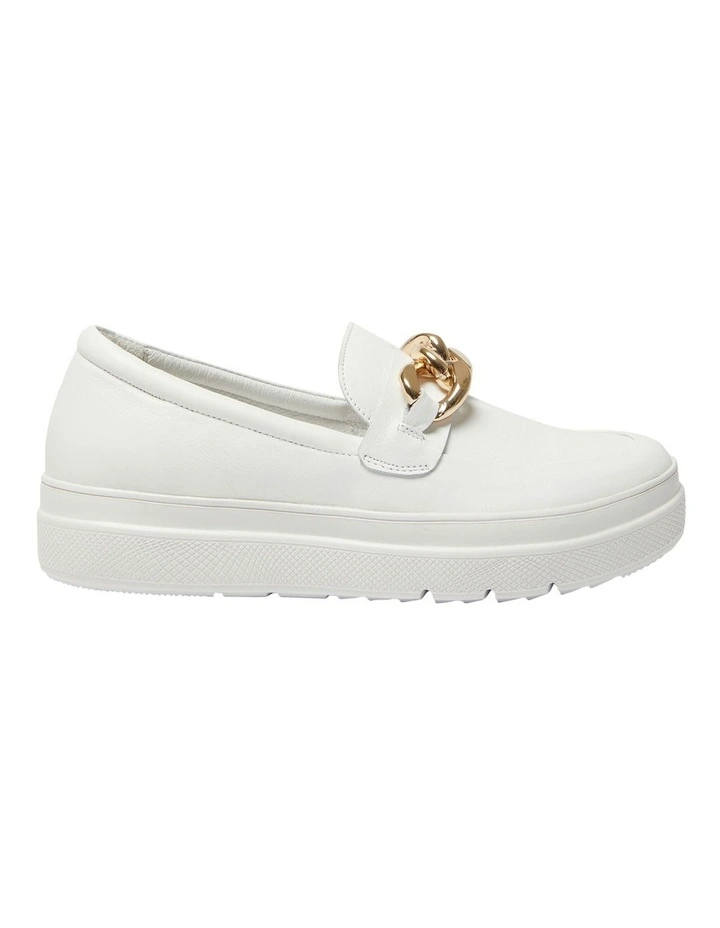 Bates Sneakers in White Leather