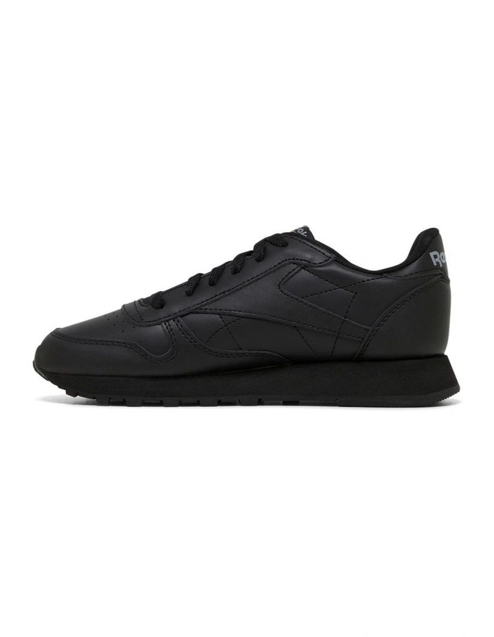 Classic Leather Sport in Black