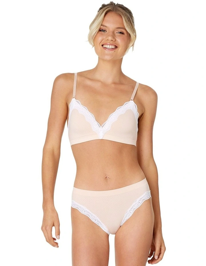 Nikki Bikini in Spanish Villa/White
