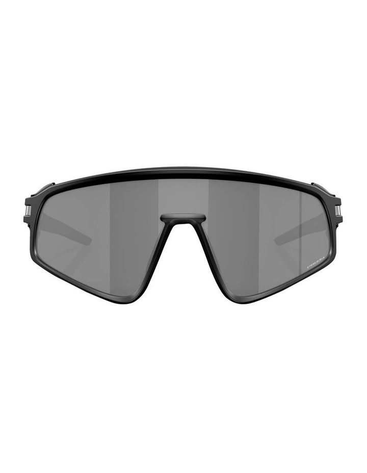Latch Panel Sunglasses in Black