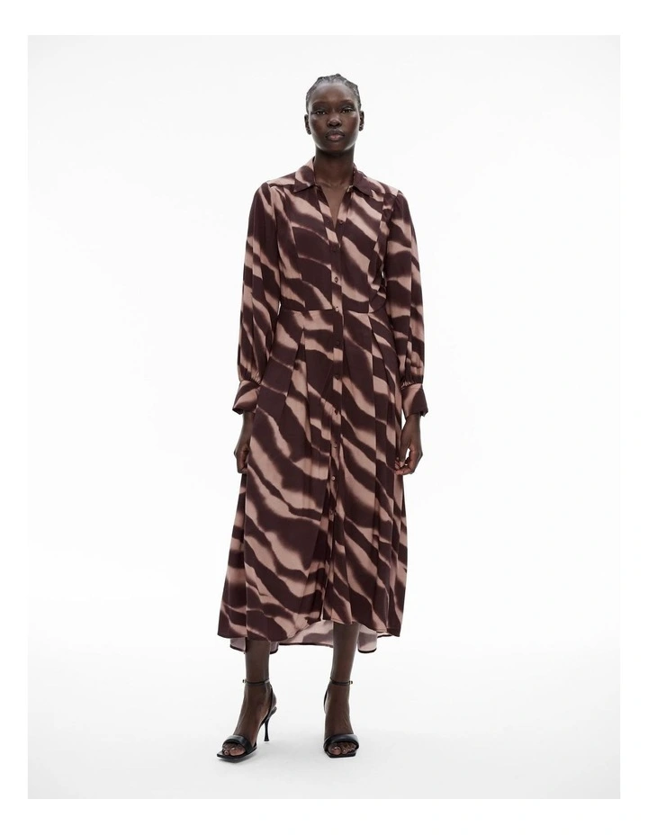 Radiate Print Gathered Dress in Amaretto