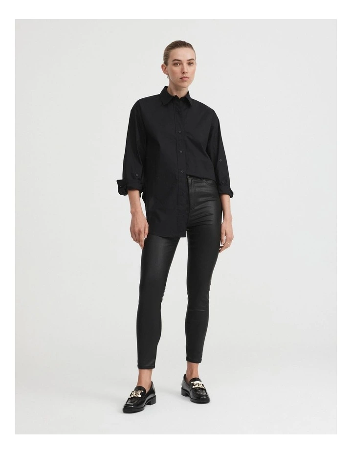 Coated 7/8 Skinny Jean in Black