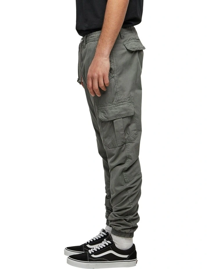 Cuffed Cargo Jogging Pants in Dark Grey