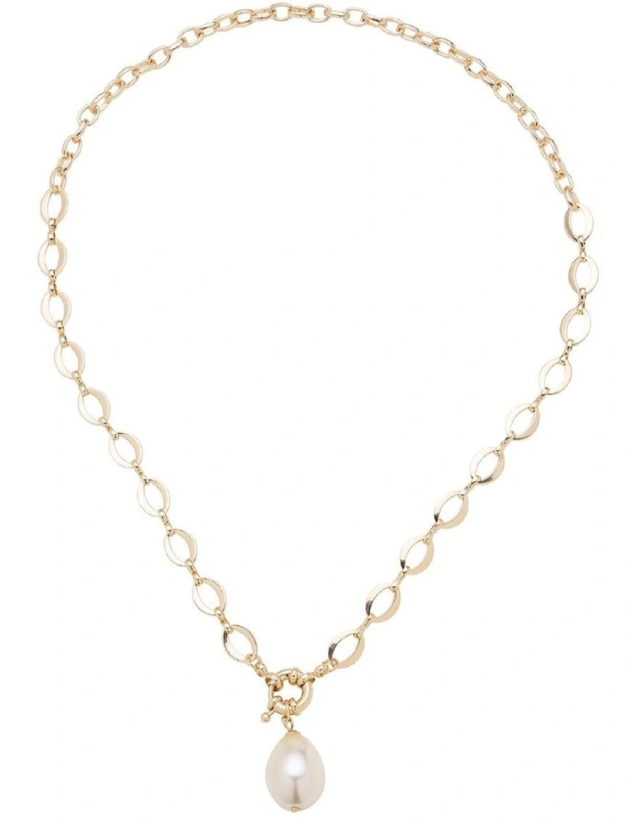 Oval Link Pearl Drop Necklace in Gold