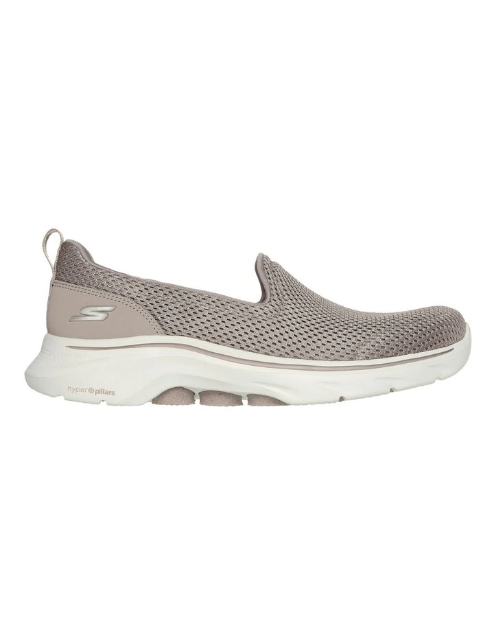 Go Walk 7 Razi Shoes in TPE Taupe