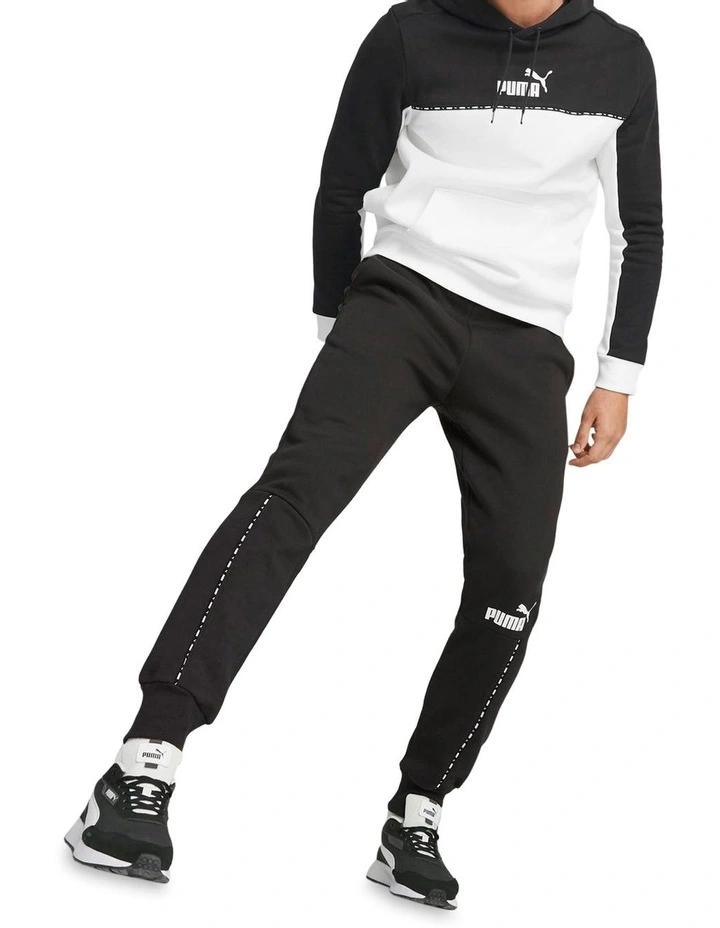 Essential Block x Tape Sweatpants Fleece in Black