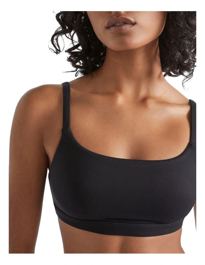 Basic Bralette in Black