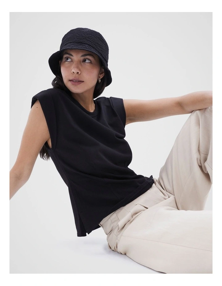 Textured Bucket Hat in Black