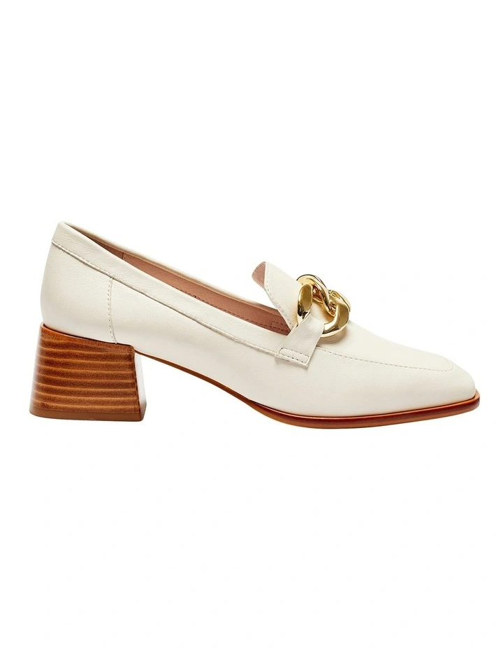 Fancy Ivory Glove Heeled Shoes