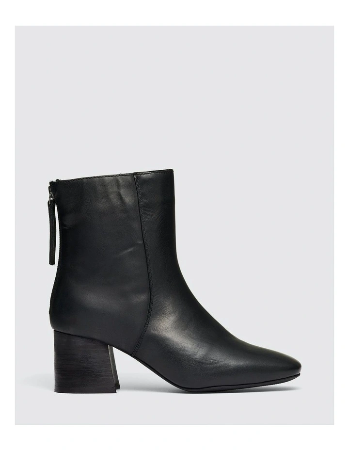 Tarsha Boots in Black Smooth