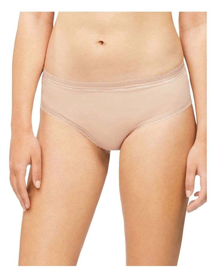 Bottom's Up Refresh Hipster in Beige