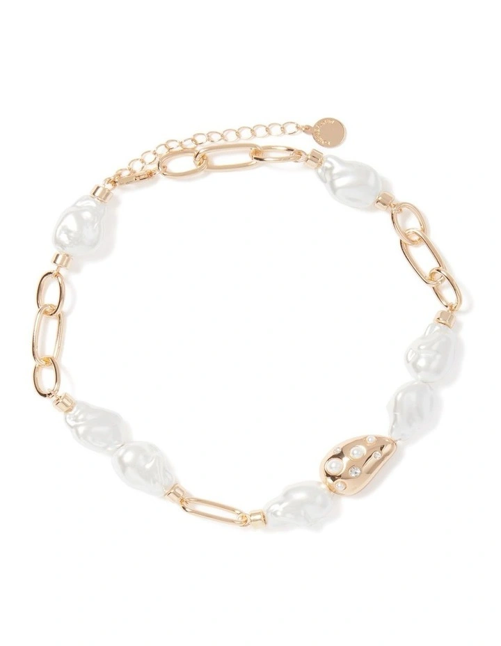 Signature Piper Pearl Necklace in Gold