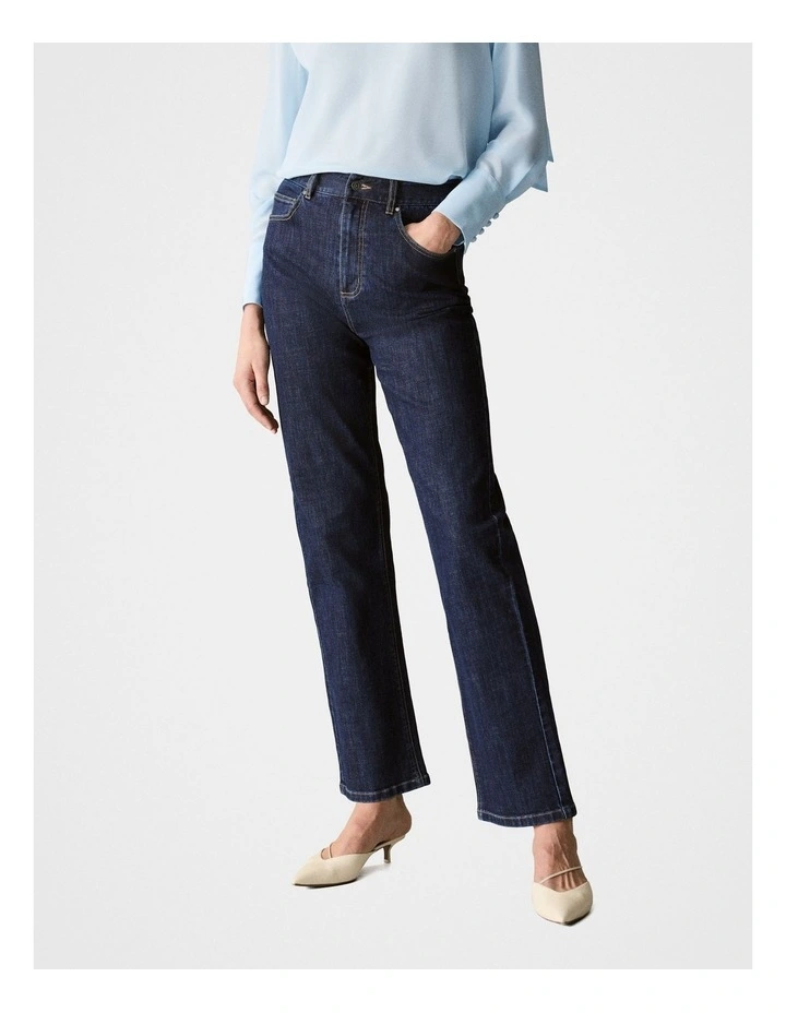 Straight Leg Jean in Washed Indigo